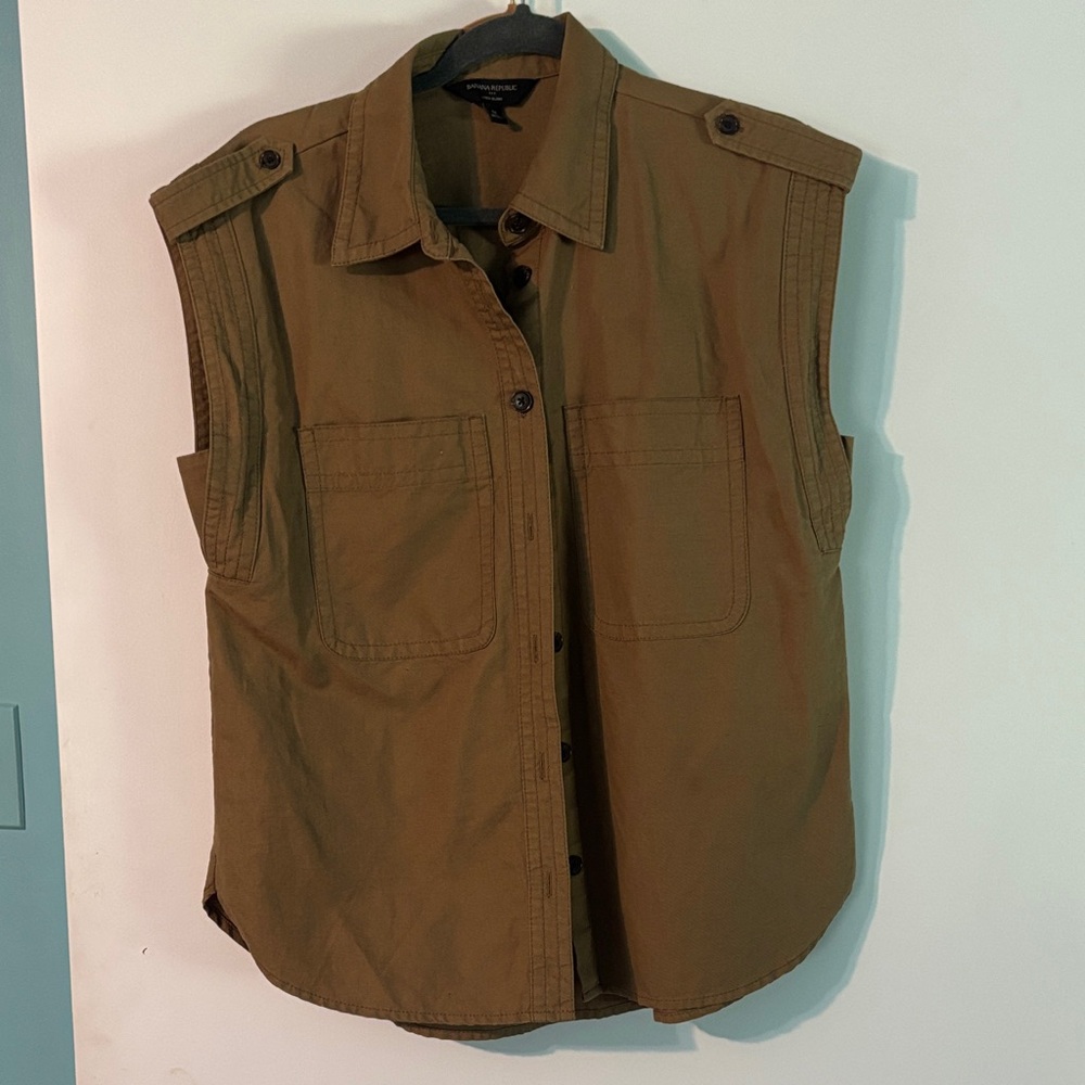 Banana Republic Brown Button Down Sleeveless Shirt